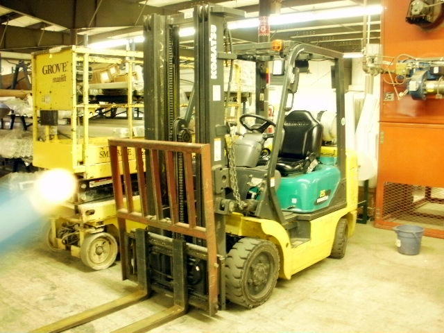 TIMED ONLINE AUCTION VINYL WINDOW MFG & SUPPORT EQUIPMENT - FORKLIFT Auction
