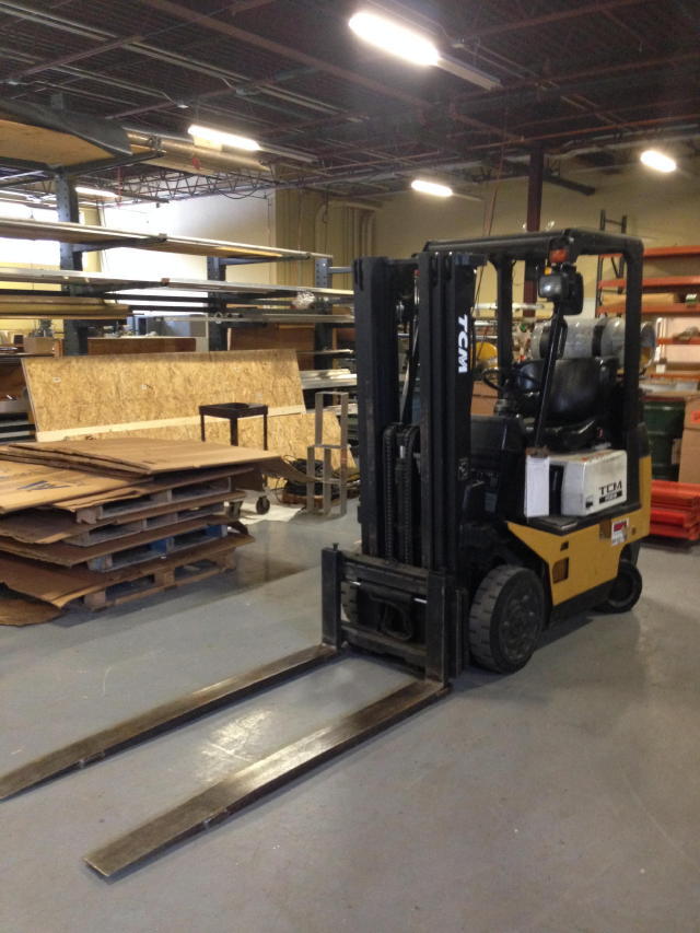 TIMED ONLINE AUCTION MACHINE SHOP EQUIPMENT - FORKLIFT - RACKING Auction