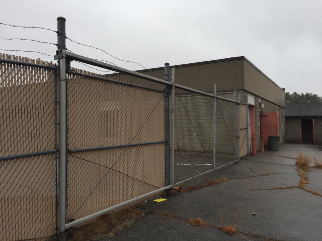 TIMED ONLINE AUCTION MEZZANINE- RESTAURANT EQUIP- AUTO LIFT - BOILERS Auction