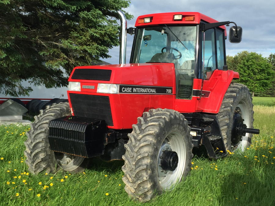 FARM EQUIPMENT AUCTION, TRUCKS, COMBINE, HARVESTERS, FIELD & PACKING EQUIPMENT Auction