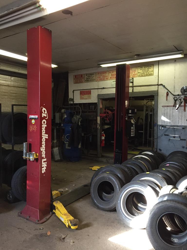 RETIREMENT AUCTION - COMPLETE LIQUIDATION OF FRITZ'S TIRE, INC. AUTO LIFT - TIRE MACHINES Auction