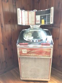 TIMED ONLINE ESTATE AUCTION JUKE BOX, PINBALL MACHINE, CIDER PRESS Auction