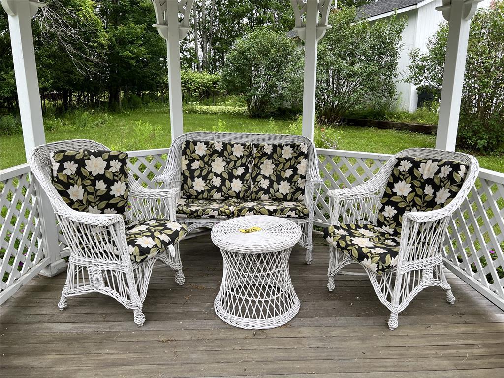 PUBLIC TIMED ONLINE AUCTION WOODWORKING, ANTIQUES, HOME FURNISHINGS Auction