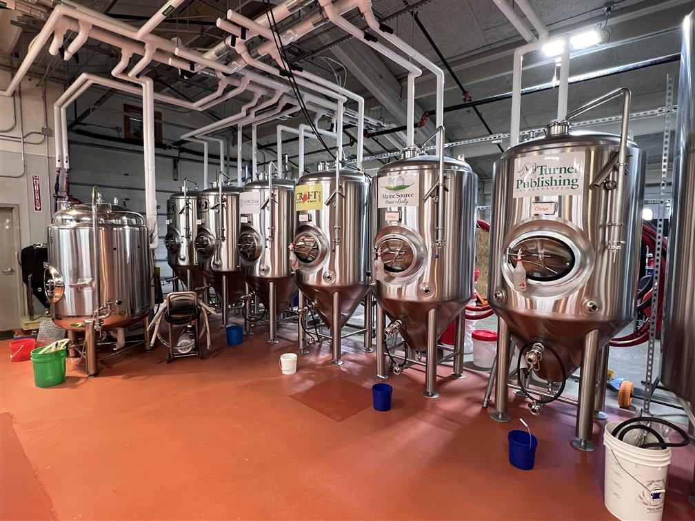 SECURED PARTY SALE BY TIMED ONLINE AUCTION ~ 8.5BBL BREWHOUSE, RESTAURANT EQUIPMENT, FORKLIFT Auction