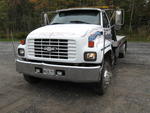 2001 Chevrolet C6500, Century 21' x 96 Auction Photo