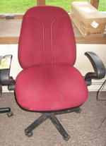 SWIVEL OFFICE CHAIR Auction Photo