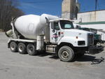 2005 International 5600i 10.5 yd Mixer Truck