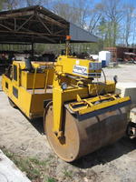 1987 Ferguson 8-12B Roller