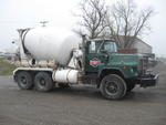 1988 Mack DM690S 8yd Mixer Truck