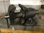 BENCH VISE Auction Photo