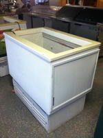 PUBLIC TIMED ONLINE AUCTION RESTAURANT EQUIPMENT & COLLECTIBLES Auction Photo