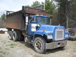 1974 Mack R685 w/ dump body