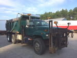 2000 GMC 7600 plow truck Auction Photo