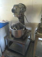 TIMED ONLINE AUCTION LARGE RESTAURANT EQUIPMENT & FURNITURE AUCTION Auction Photo