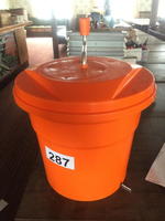 TIMED ONLINE AUCTION LARGE RESTAURANT EQUIPMENT & FURNITURE AUCTION Auction Photo