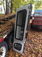 FIBERGLASS TRUCK CAP Auction Photo