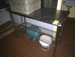 TIMED ONLINE AUCTION RESTAURANT EQUIPMENT & DINING FURNITURE Auction Photo