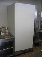 RESTAURANT EQUIPMENT AUCTION - ICE CREAM EQUIPMENT - REFRIGERATION - FURNITURE - COLLECTIBLES Auction Photo