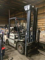 1992 KOMATSU  4,000LB FORKLIFT