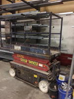 2002 SKYJACK 3219 SCISSOR LIFT