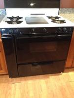 TIMED ONLINE AUCTION 275+ NEW BRAND NAME APPLIANCES - FLOOR MODELS  Auction Photo