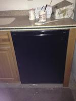 TIMED ONLINE AUCTION 275+ NEW BRAND NAME APPLIANCES - FLOOR MODELS  Auction Photo