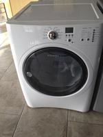 TIMED ONLINE AUCTION 275+ NEW BRAND NAME APPLIANCES - FLOOR MODELS  Auction Photo