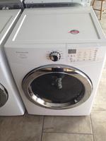 TIMED ONLINE AUCTION 275+ NEW BRAND NAME APPLIANCES - FLOOR MODELS  Auction Photo