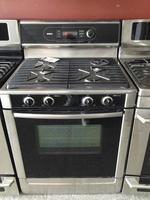 TIMED ONLINE AUCTION 275+ NEW BRAND NAME APPLIANCES - FLOOR MODELS  Auction Photo