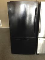 TIMED ONLINE AUCTION 275+ NEW BRAND NAME APPLIANCES - FLOOR MODELS  Auction Photo