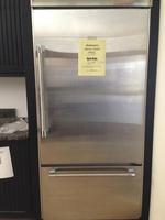 TIMED ONLINE AUCTION 275+ NEW BRAND NAME APPLIANCES - FLOOR MODELS  Auction Photo