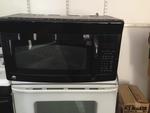 TIMED ONLINE AUCTION 275+ NEW BRAND NAME APPLIANCES - FLOOR MODELS  Auction Photo
