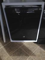 TIMED ONLINE AUCTION 275+ NEW BRAND NAME APPLIANCES - FLOOR MODELS  Auction Photo