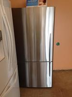 TIMED ONLINE AUCTION 275+ NEW BRAND NAME APPLIANCES - FLOOR MODELS  Auction Photo