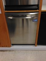 TIMED ONLINE AUCTION 275+ NEW BRAND NAME APPLIANCES - FLOOR MODELS  Auction Photo