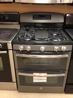 TIMED ONLINE AUCTION 275+ NEW BRAND NAME APPLIANCES - FLOOR MODELS  Auction Photo