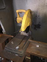 TIMED ONLINE AUCTION FORKLIFTS - CRANES - (17) TRAILERS - TRUCKS Auction Photo