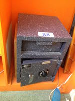 TIMED ONLINE AUCTION ICE CREAM, REFRIGERATION & KITCHEN EQUIPMENT Auction Photo