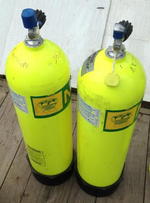 DIVING CYLINDERS Auction Photo