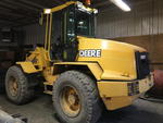 1998 JOHN DEERE 344H Auction Photo
