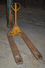 TIMED ONLINE AUCTION MEZZANINE- RESTAURANT EQUIP- AUTO LIFT - BOILERS Auction Photo