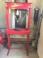 TOWING & RECOVERY EQUIPMENT - AUTO REPAIR, PROFESSIONAL & SPECIALTY TOOLS Auction Photo