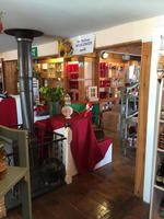 Retail Fixtures & Inventory Auction Photo