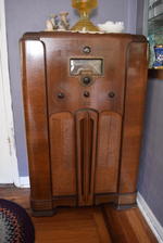 ESTATE AUCTION - FURNITURE - RUGS - PAINTINGS - BOOKS - CLOCKS Auction Photo