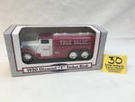 TIMED ONLINE AUCTION DIE CASTS & COLLECTIBLES Auction Photo