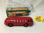 TIMED ONLINE AUCTION DIE CASTS & COLLECTIBLES Auction Photo