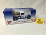 TIMED ONLINE AUCTION DIE CASTS & COLLECTIBLES Auction Photo