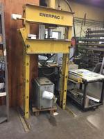 SECURED PARTY SALE BY PUBLIC AUCTION - LATE MODEL CNC MACHINING & TURNING CENTERS - FORKLIFT Auction Photo