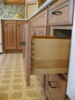 HOMECREST CABINETRY IN MAPLE W/ GINGER STAIN COCOA GLAZE Auction Photo