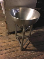 TIMED ONLINE AUCTION RESTAURANT & CATERING EQUIPMENT- 2013 NISSAN VAN Auction Photo